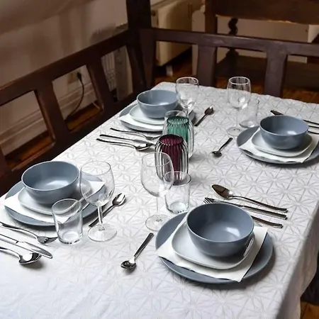 Daire Schoene Dachgeschosswohnung Nahe