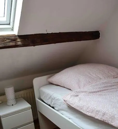 Daire Schoene Dachgeschosswohnung Nahe *