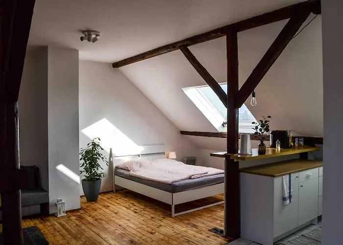 Schoene Dachgeschosswohnung Nahe Daire Köln