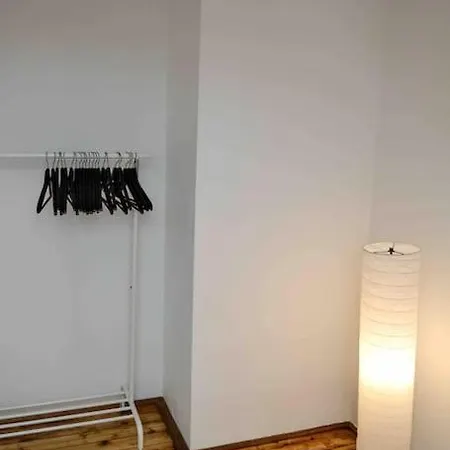 Schoene Dachgeschosswohnung Nahe * Kolonia