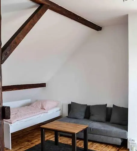 아파트 Schoene Dachgeschosswohnung Nahe