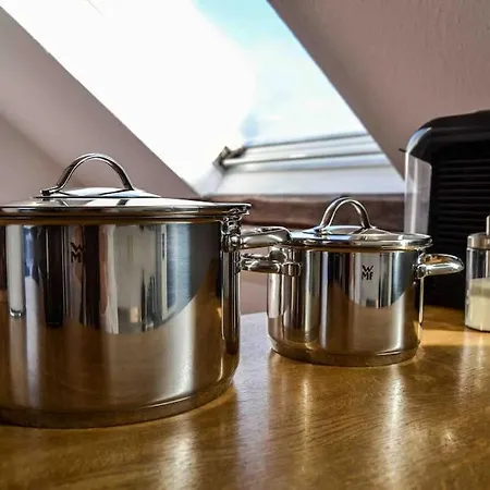 Schoene Dachgeschosswohnung Nahe Lägenhet Köln